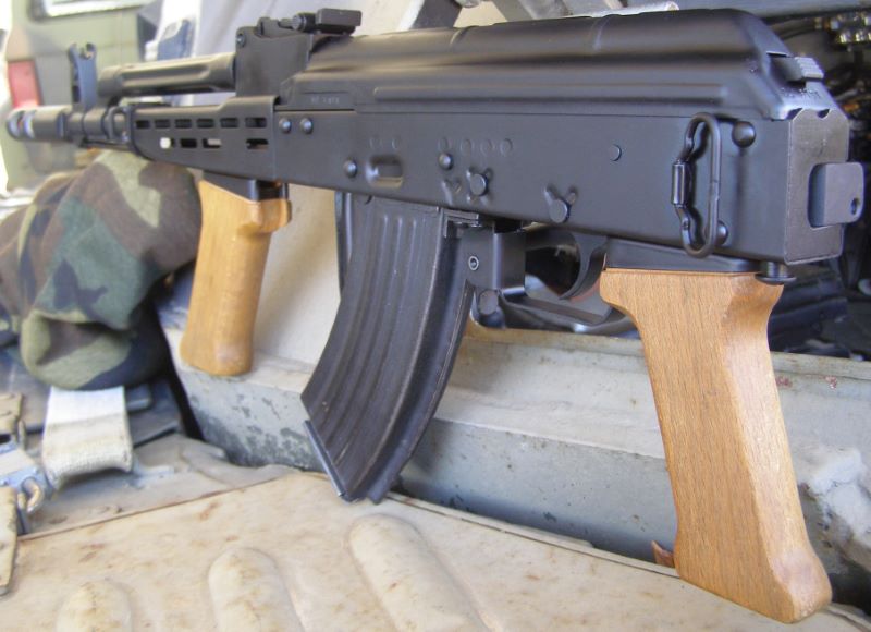 Hungarian AMD65 rifle 13