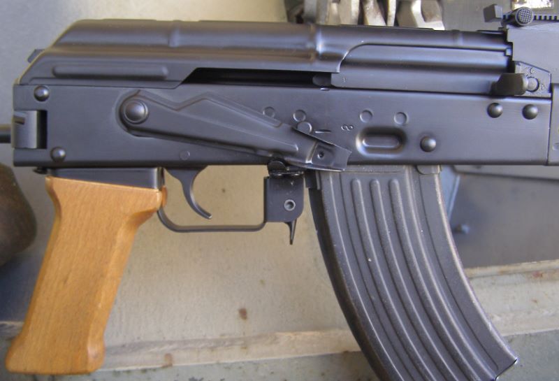 Hungarian AMD65 rifle 8