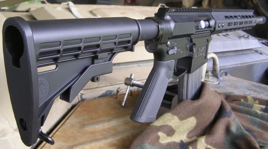 450 Bushmaster With Non-Reciprocating Side Charging Upper image 9